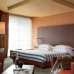 Hotel Square 5*