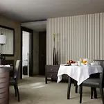 Square 5* Paris