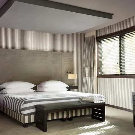 Square Hotel 5*