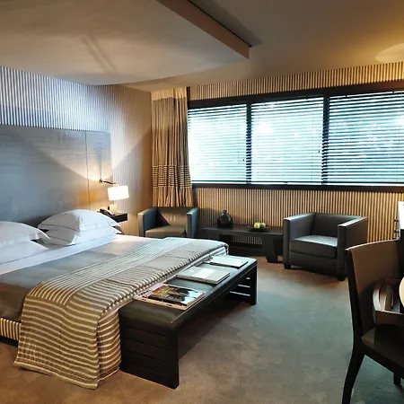 Hotel Square 5*
