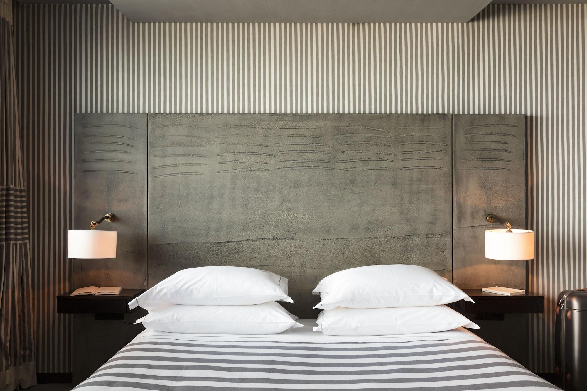 Square 5* Paris