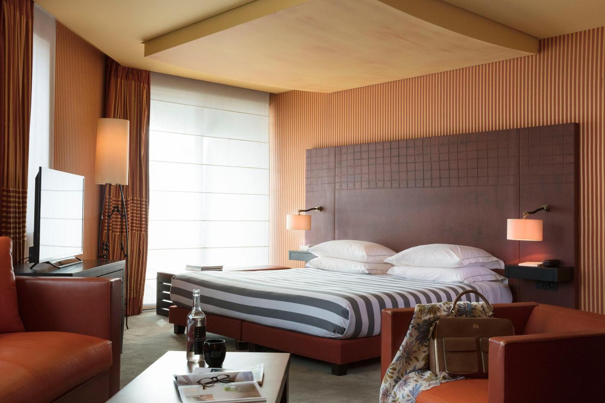 Hotel Square 5*