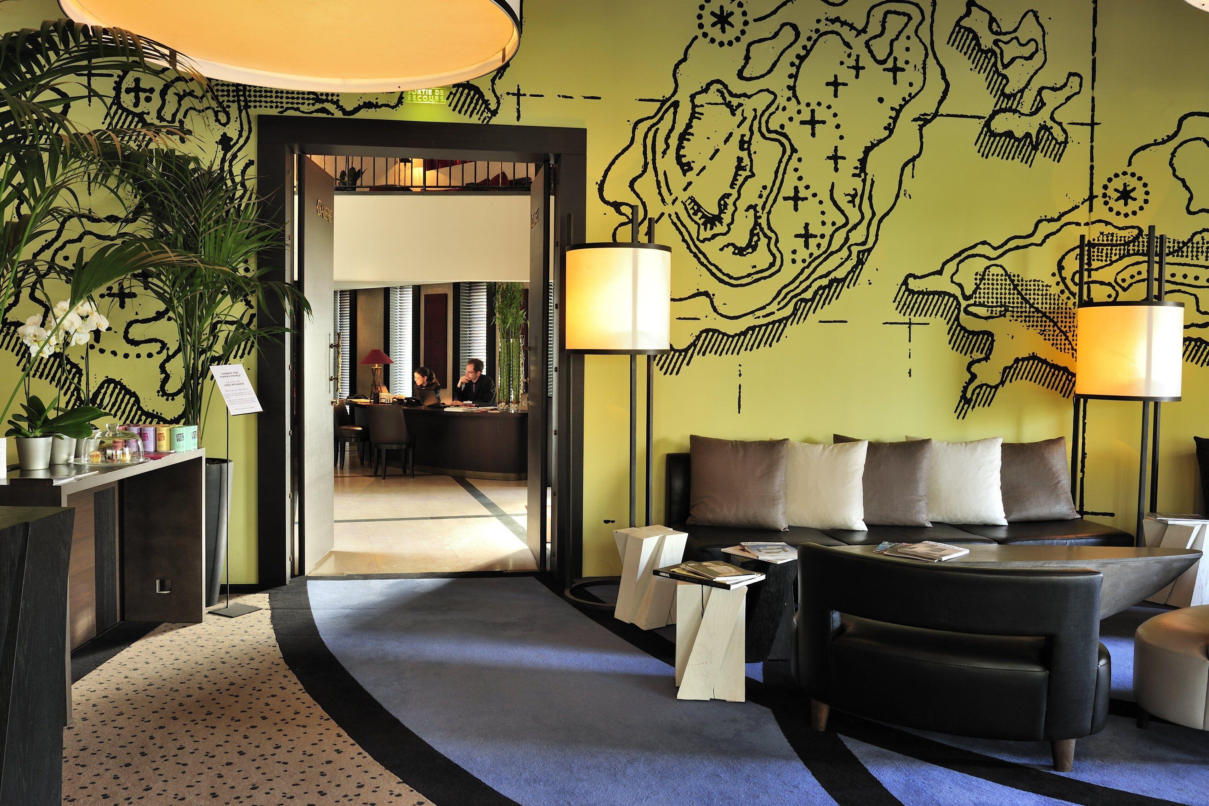 Square Hotel 5*