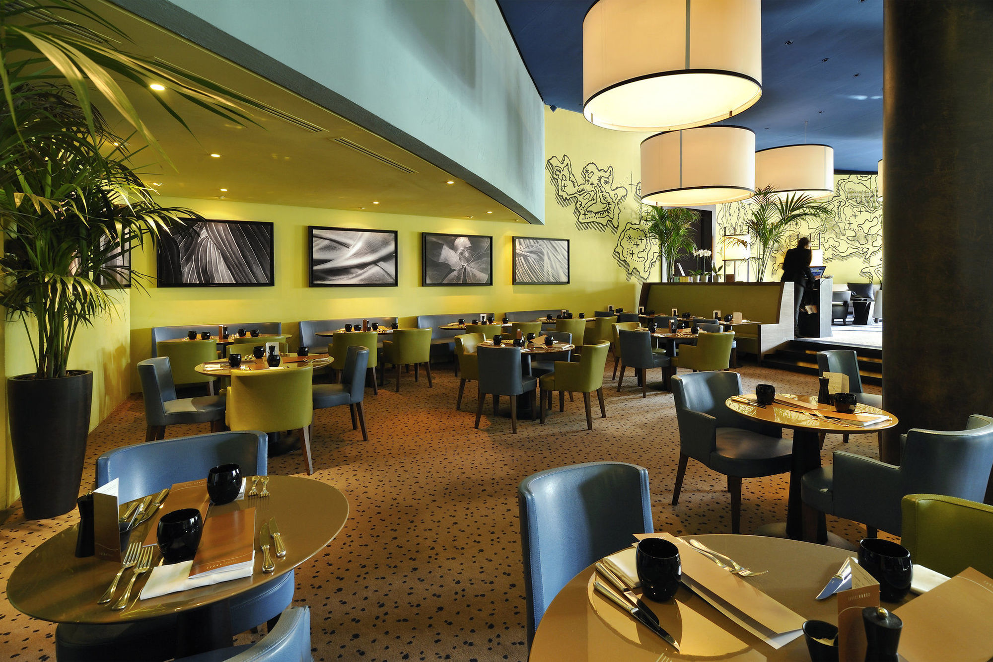 Hotel Square 5*